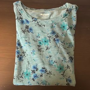 Old navy women’s floral t shirt